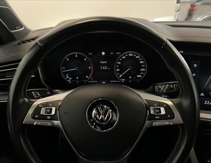 Volkswagen Touareg 15