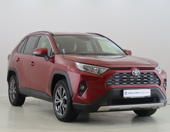 Toyota RAV4 SUV 2,0 l 129 kw