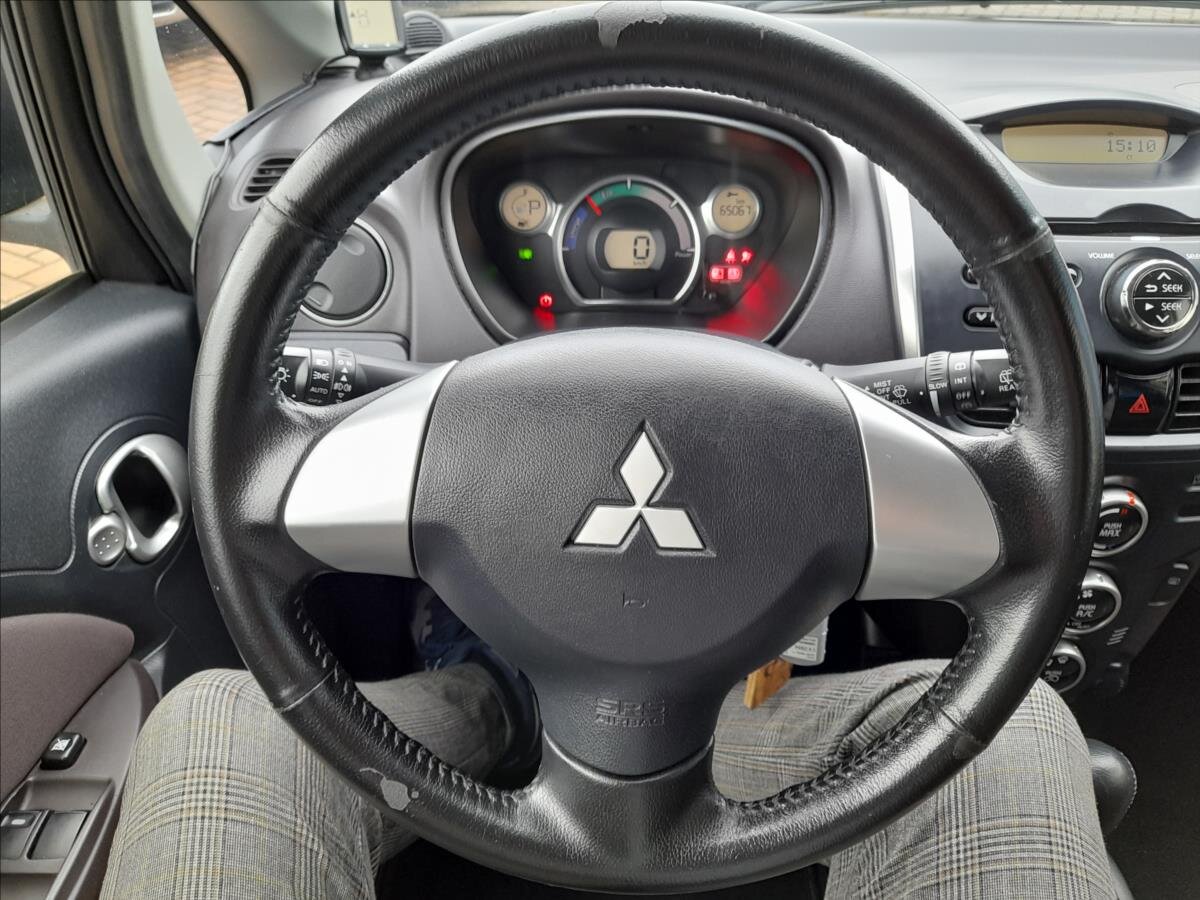Mitsubishi Ostatní Hatchback 0,0 35 kw