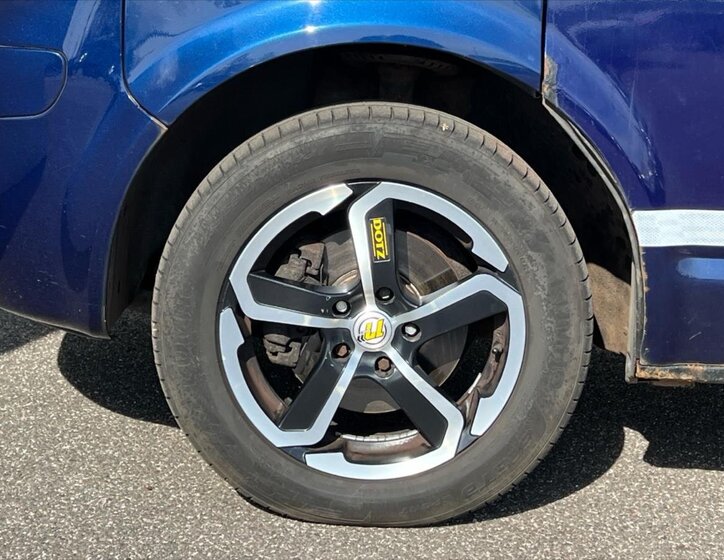 Volkswagen Multivan Kombi 2,5 l 96 kw