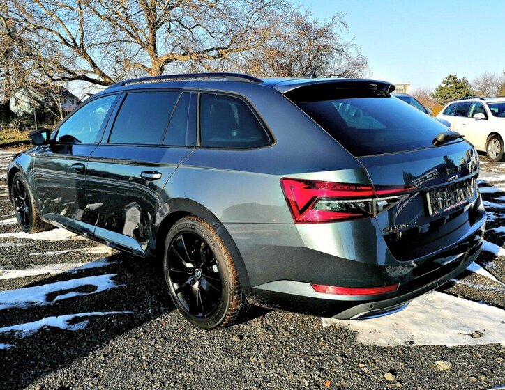 Škoda Superb Kombi 1,4 l 160 kw