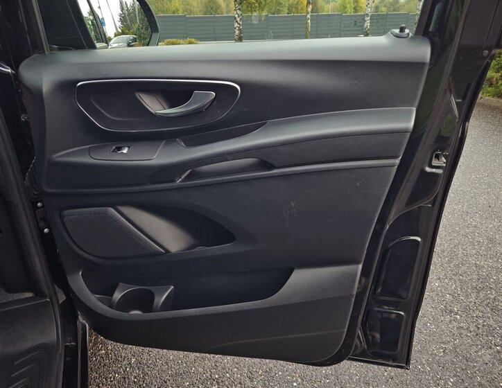 Mercedes-Benz Vito 14