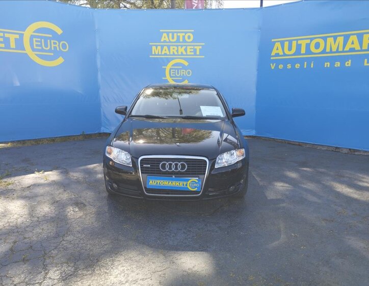 Audi A4 Sedan / Limuzína 1,8 l 120 kw