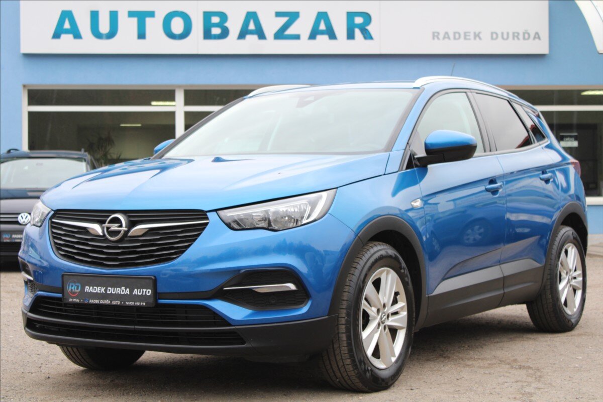 Opel Grandland X SUV 1,2 l 96 kw