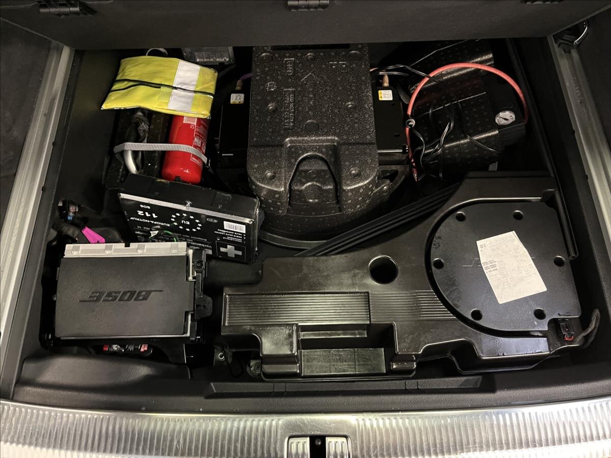 Audi SQ7 Kombi 4,0 l 320 kw