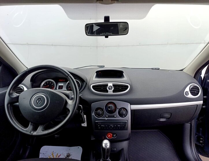 Renault Clio Hatchback 1,1 l 55 kw