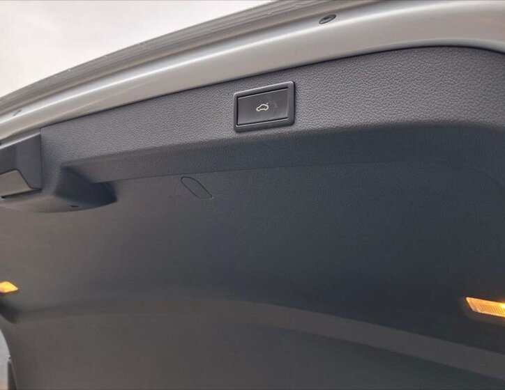 Škoda Superb Kombi 2,0 l 110 kw