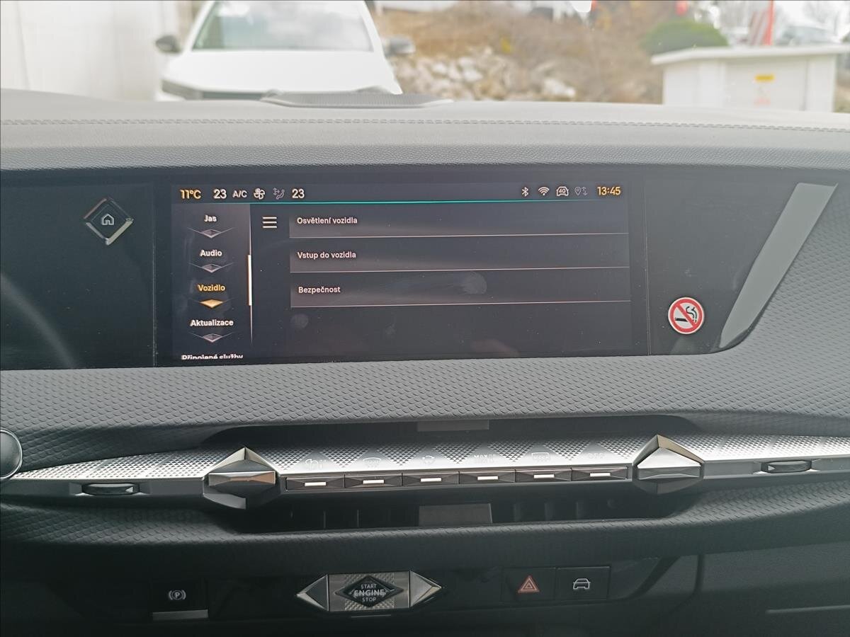 DS Automobiles DS4 Hatchback 1,6 l 133 kw