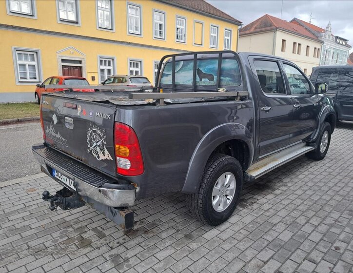 Toyota Hilux Pick-up 2,5 l 106 kw