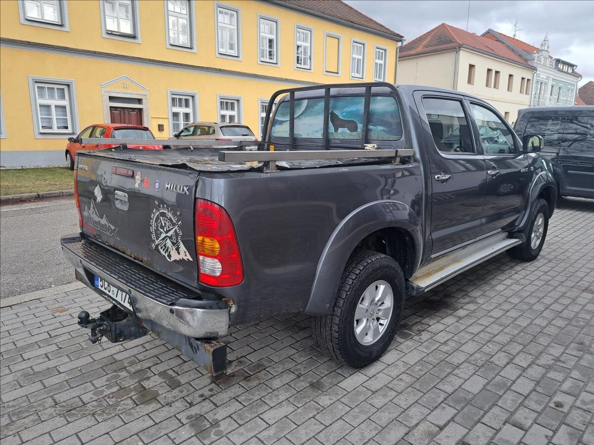 Toyota Hilux Pick-up 2,5 l 106 kw