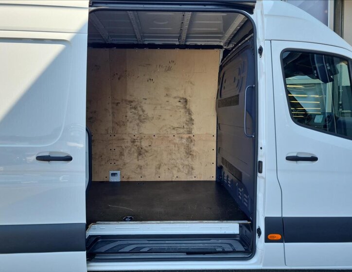 Mercedes-Benz Sprinter Skříň 2,0 l 110 kw