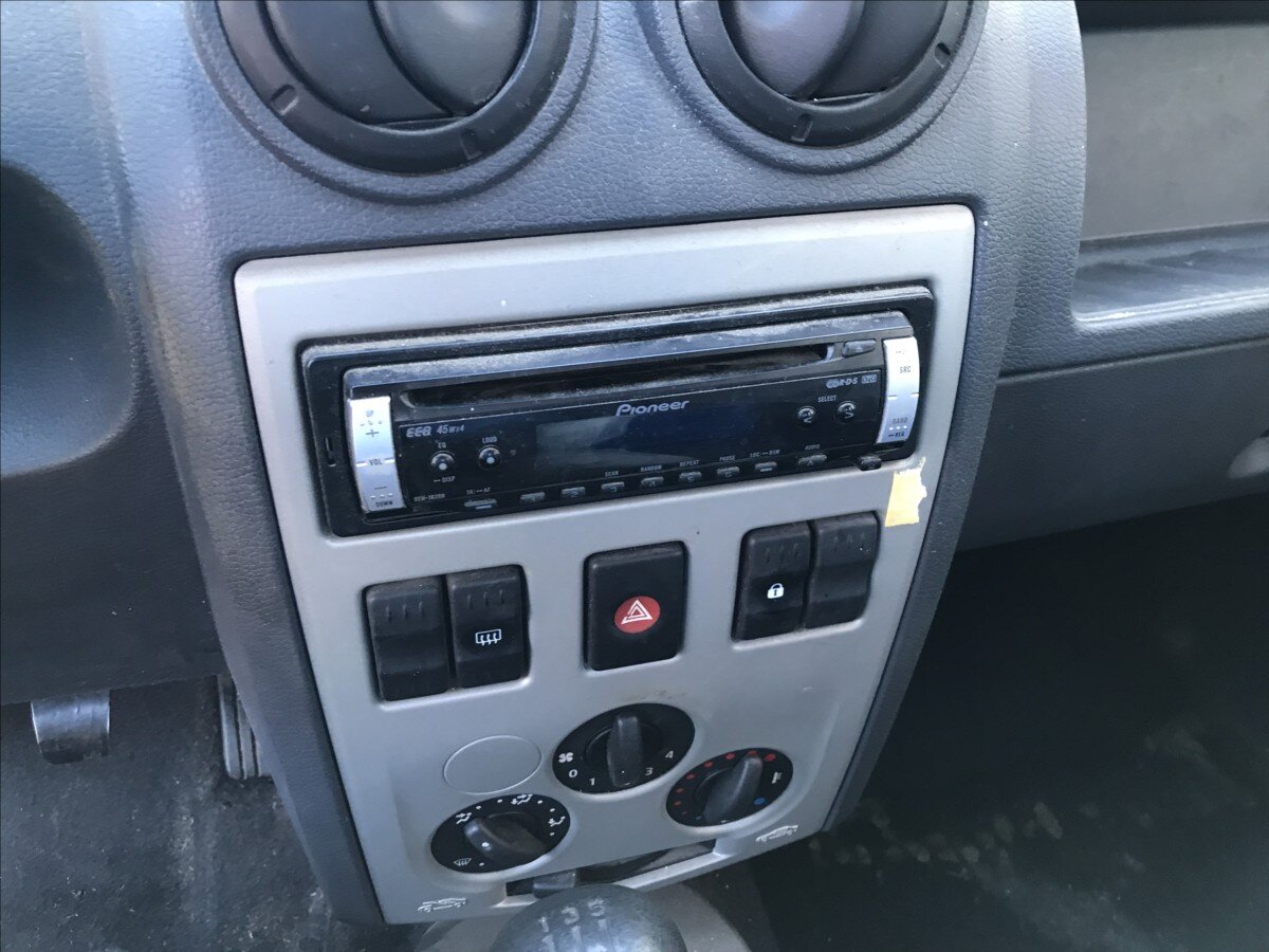 Dacia Logan Sedan / Limuzína 1,4 l 55 kw