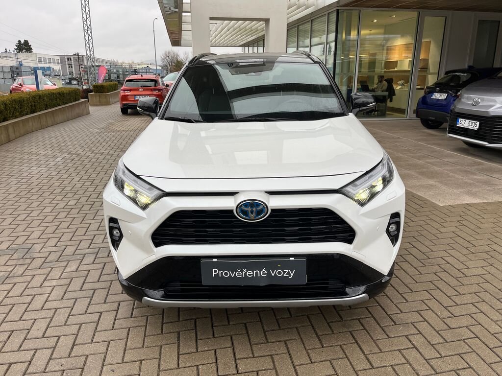 Toyota RAV4 SUV 2,5 l 131 kw