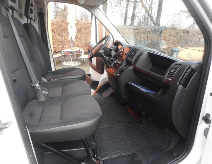 Peugeot Boxer 18