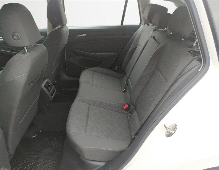 Volkswagen Golf Kombi 2,0 l 110 kw