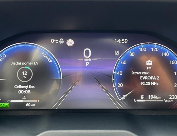 Toyota RAV4 SUV 2,5 l 219 kw