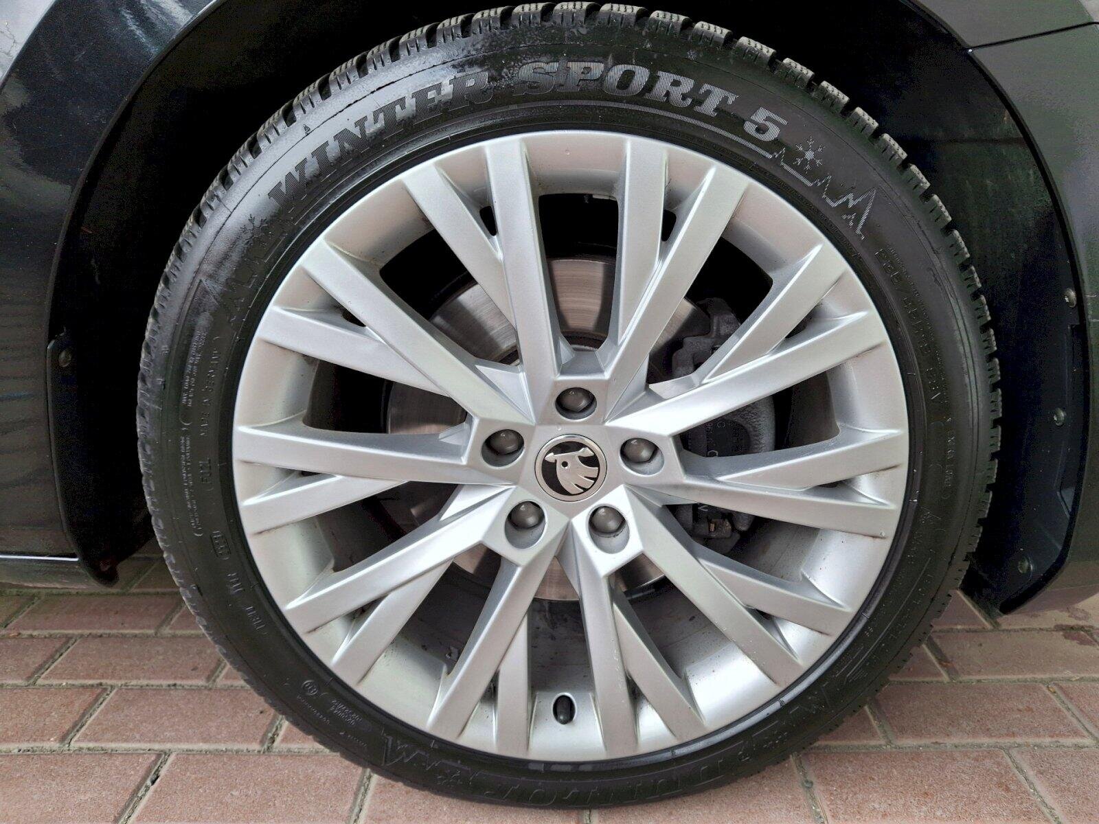 Škoda Superb Sedan / Limuzína 2,0 l 110 kw