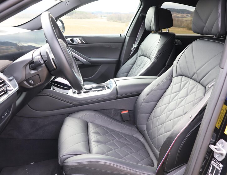 BMW X6 SUV 3,0 l 210 kw