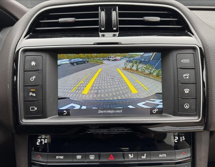 Jaguar F-Pace SUV 3,0 l 221 kw