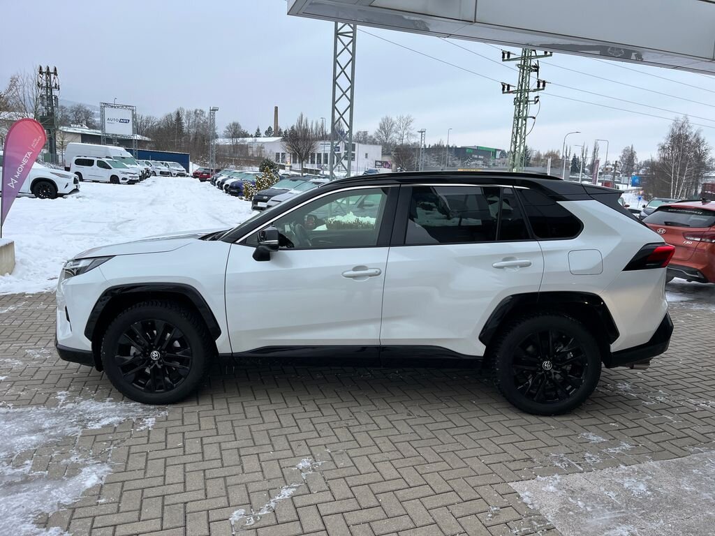 Toyota RAV4 SUV 2,5 l 131 kw