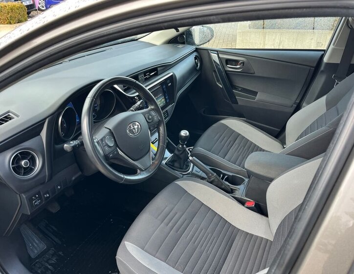 Toyota Auris Hatchback 1,6 l 97 kw