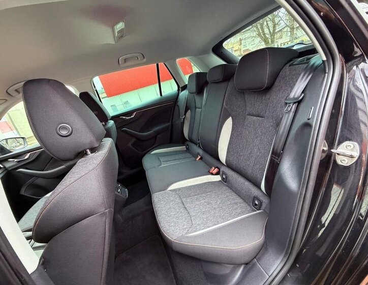 Škoda Kamiq SUV 999,0 85 kw