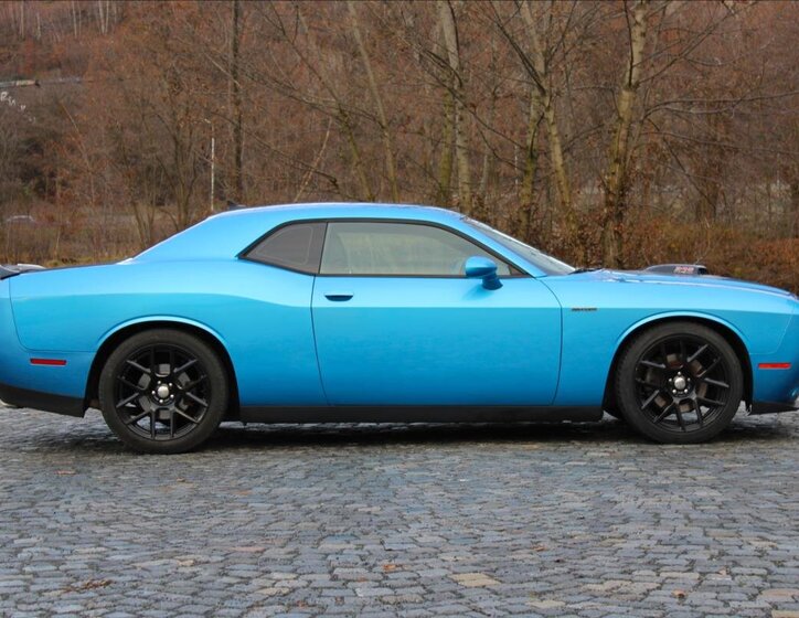 Dodge Challenger 7