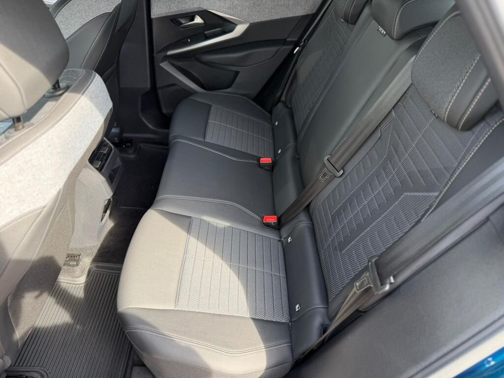 Peugeot 3008 SUV / Terénní 1,2 l 107 kw