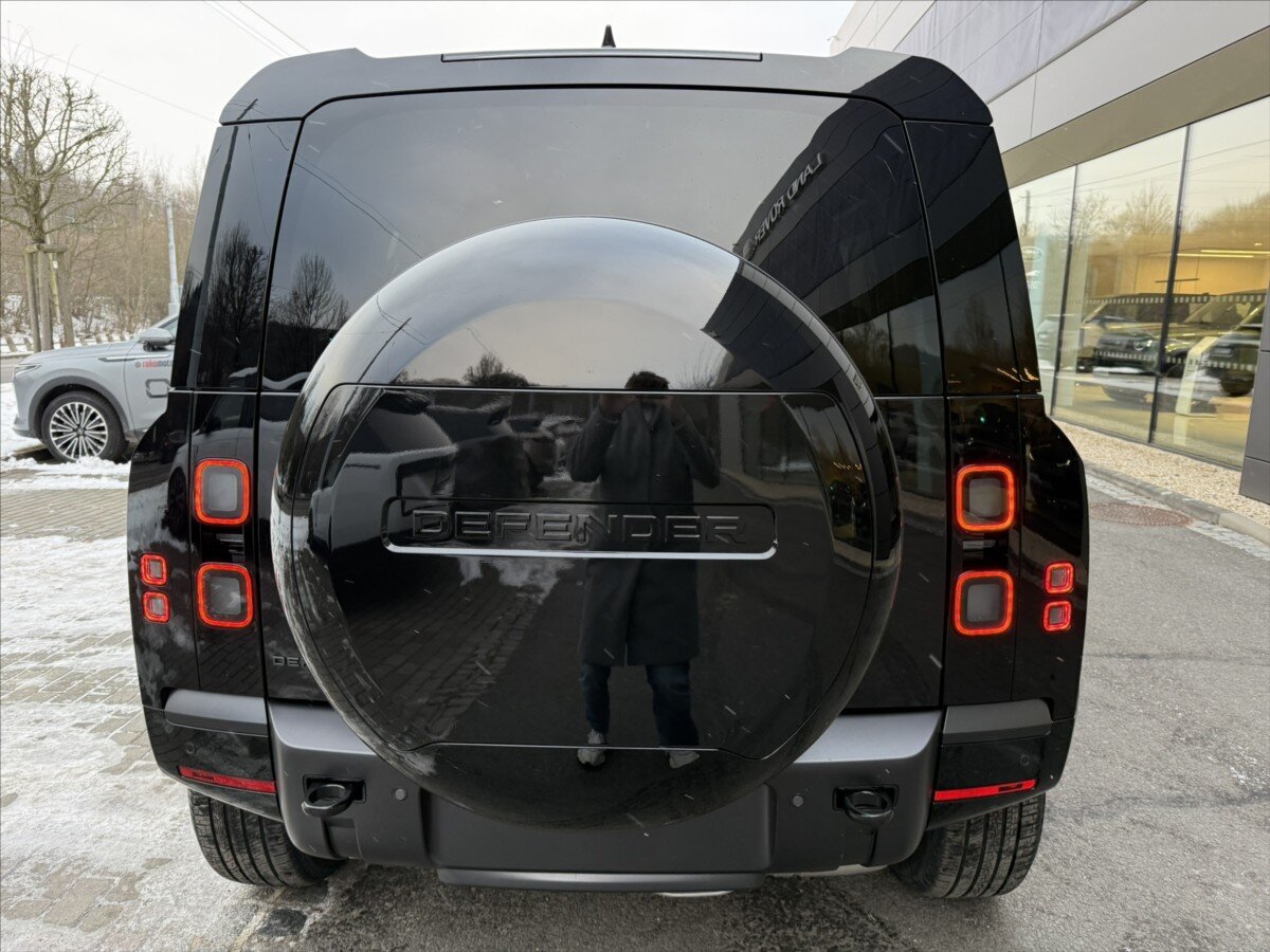 Land Rover Defender SUV 3,0 l 257 kw