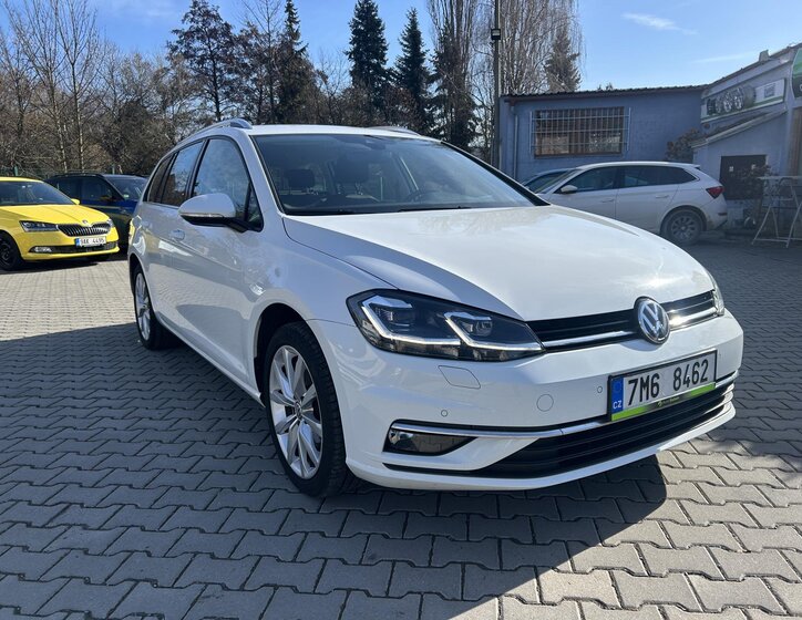 Volkswagen Golf Kombi 2,0 l 110 kw