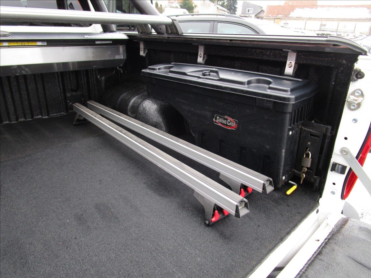 Toyota Hilux Pick-up 2,4 l 110 kw