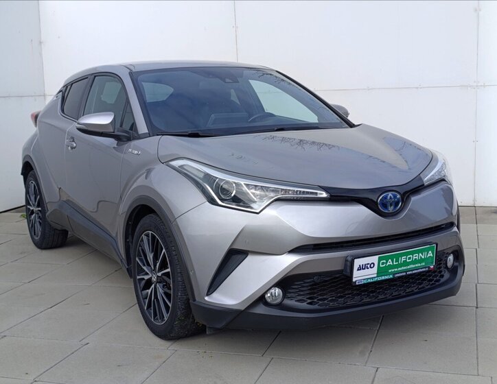 Toyota C-HR Hatchback 1,8 l 72 kw