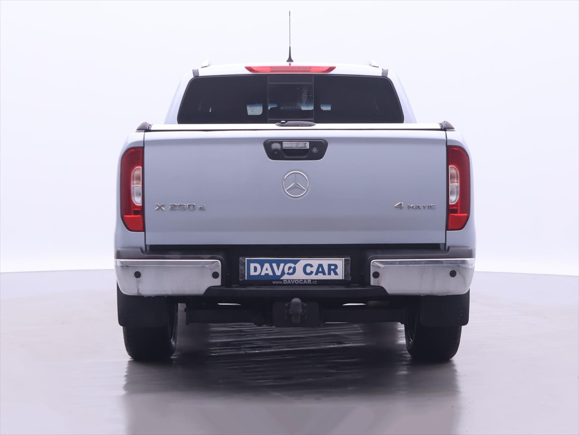 Mercedes-Benz Třídy X Pick-up 2,3 l 140 kw