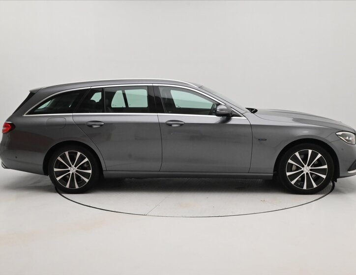 Mercedes-Benz Třídy E 4