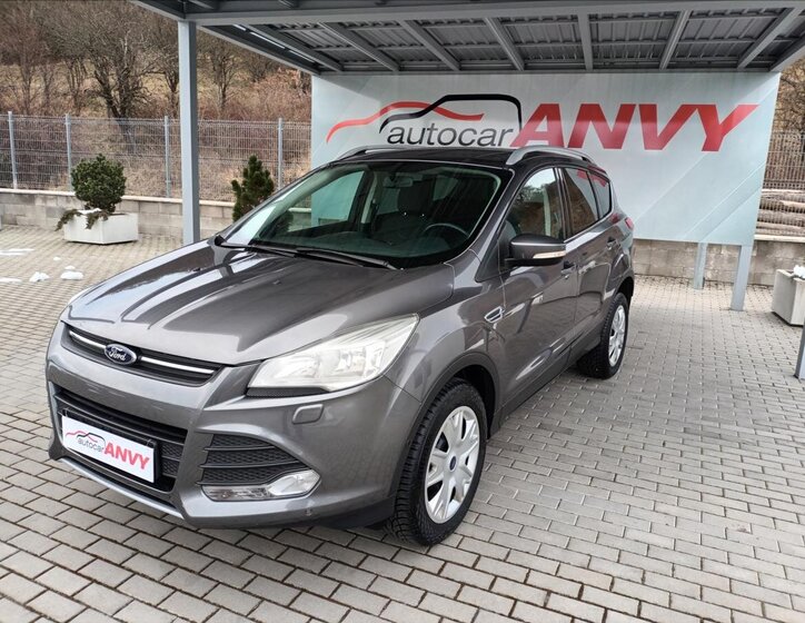 Ford Kuga SUV 1,6 l 110 kw