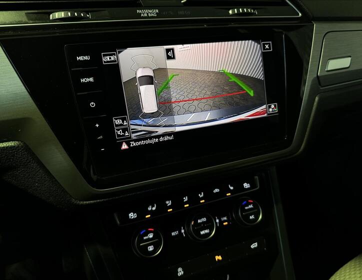 Volkswagen Touran 28