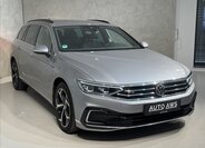Volkswagen Passat Kombi 1,4 l 160 kw