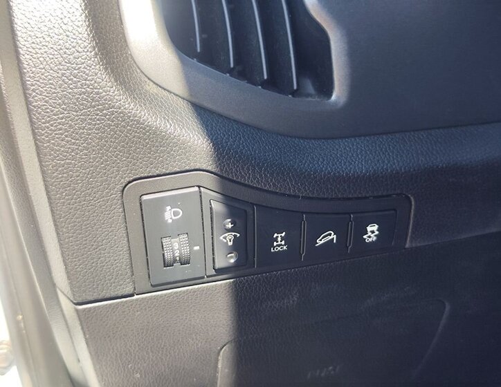 KIA Sportage SUV / Terénní 2,0 l 100 kw