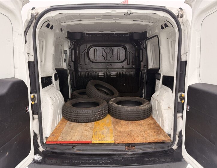 Fiat Dobló Pick-up 1,2 l 70 kw