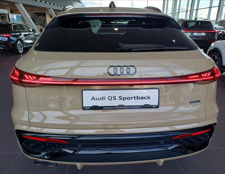 Audi Q5 SUV 2,0 l 150 kw