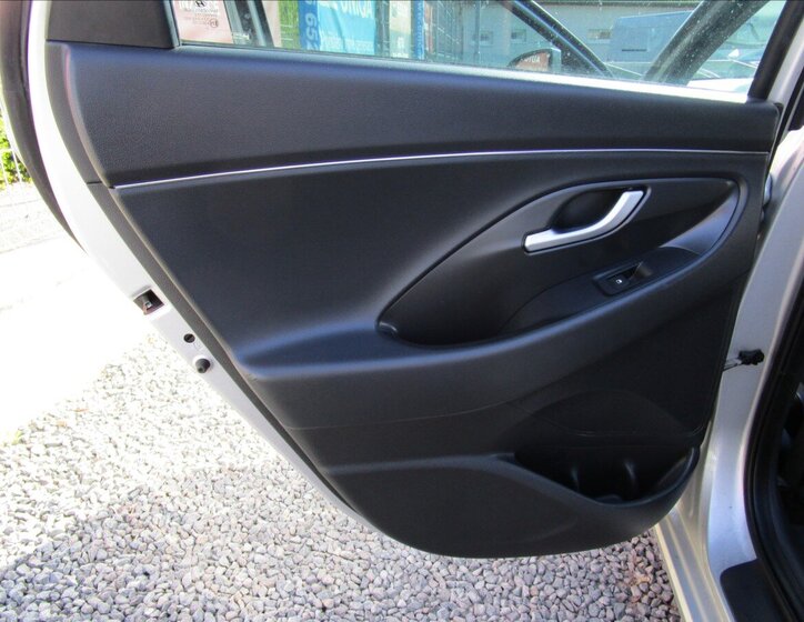 Hyundai i30 Kombi 1,6 l 81 kw