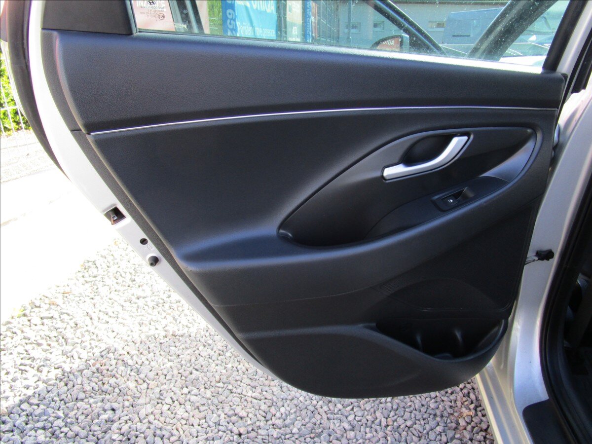 Hyundai i30 Kombi 1,6 l 81 kw