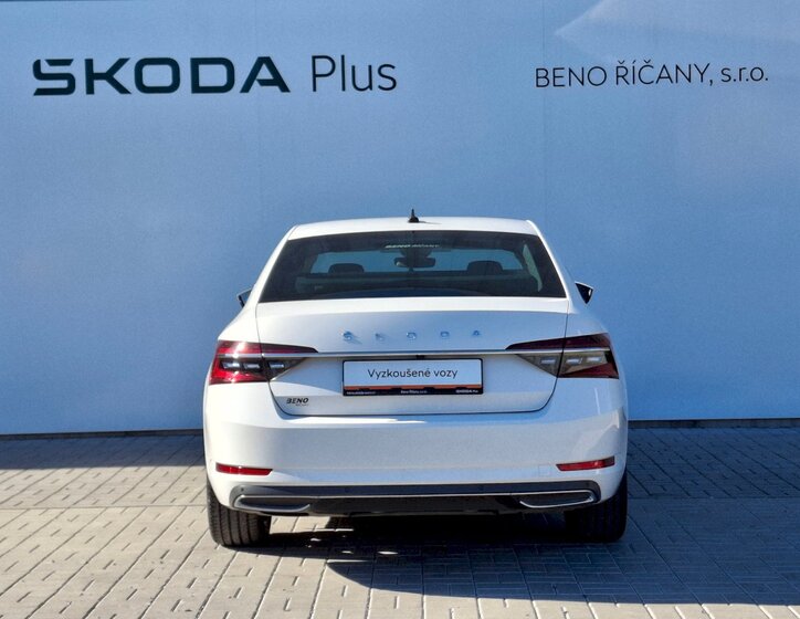 Škoda Superb Sedan / Limuzína 2,0 l 110 kw