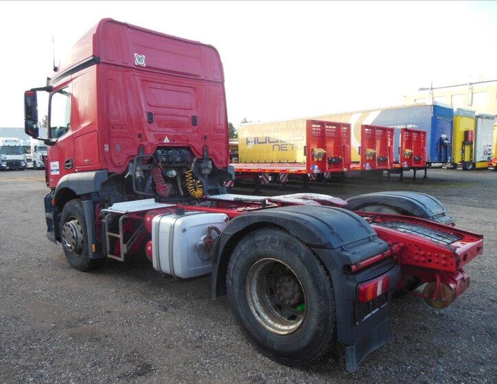 Mercedes-Benz Ostatní 4