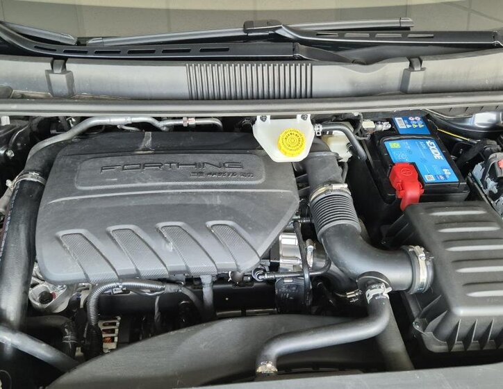 Dongfeng U-Tour MPV 1,5 l 130 kw