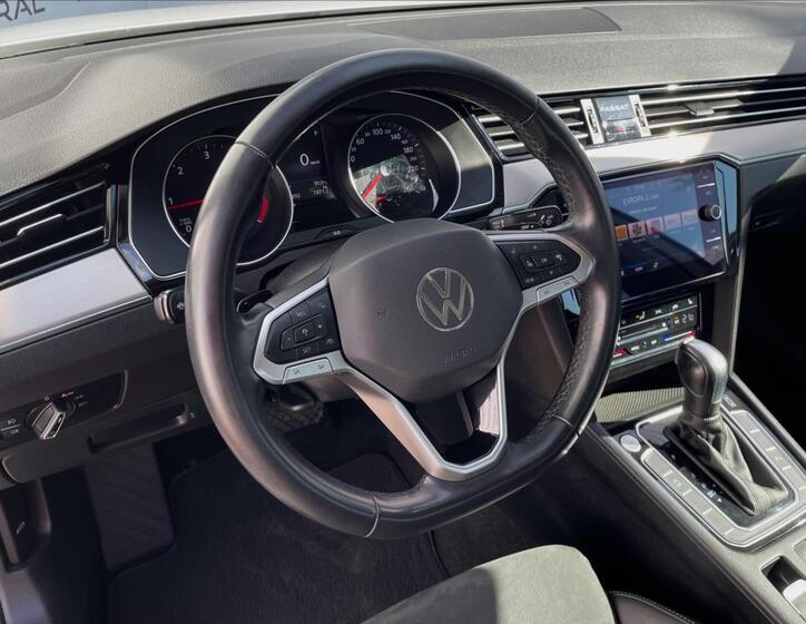 Volkswagen Passat 12