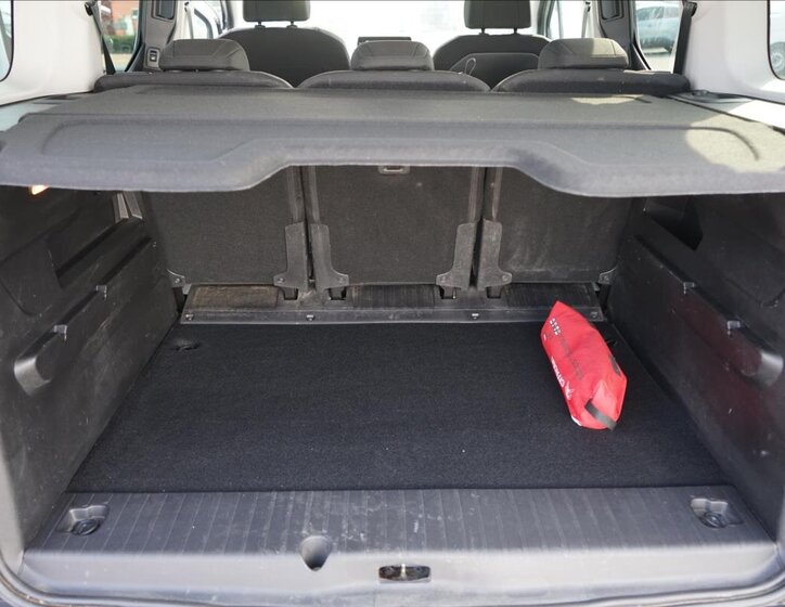 Citroën Berlingo MPV 1,5 l 75 kw