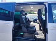 Volkswagen Multivan 14