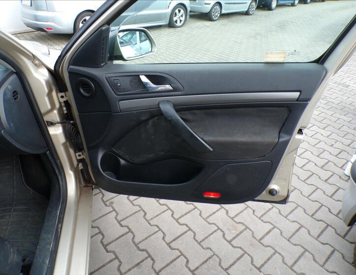 Škoda Octavia Kombi 2,0 l 103 kw