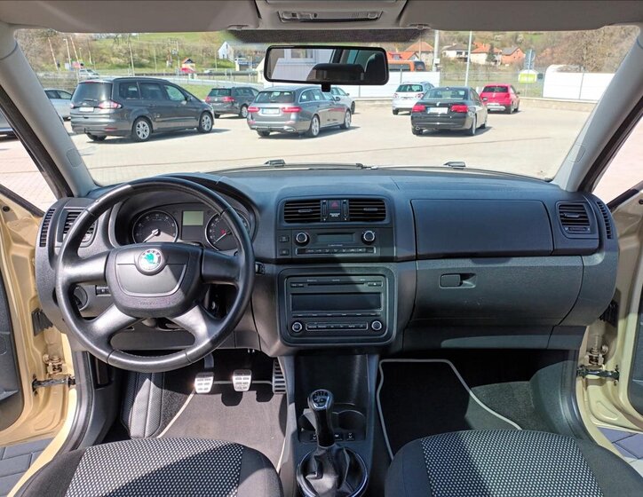 Škoda Roomster Kombi 1,2 l 63 kw